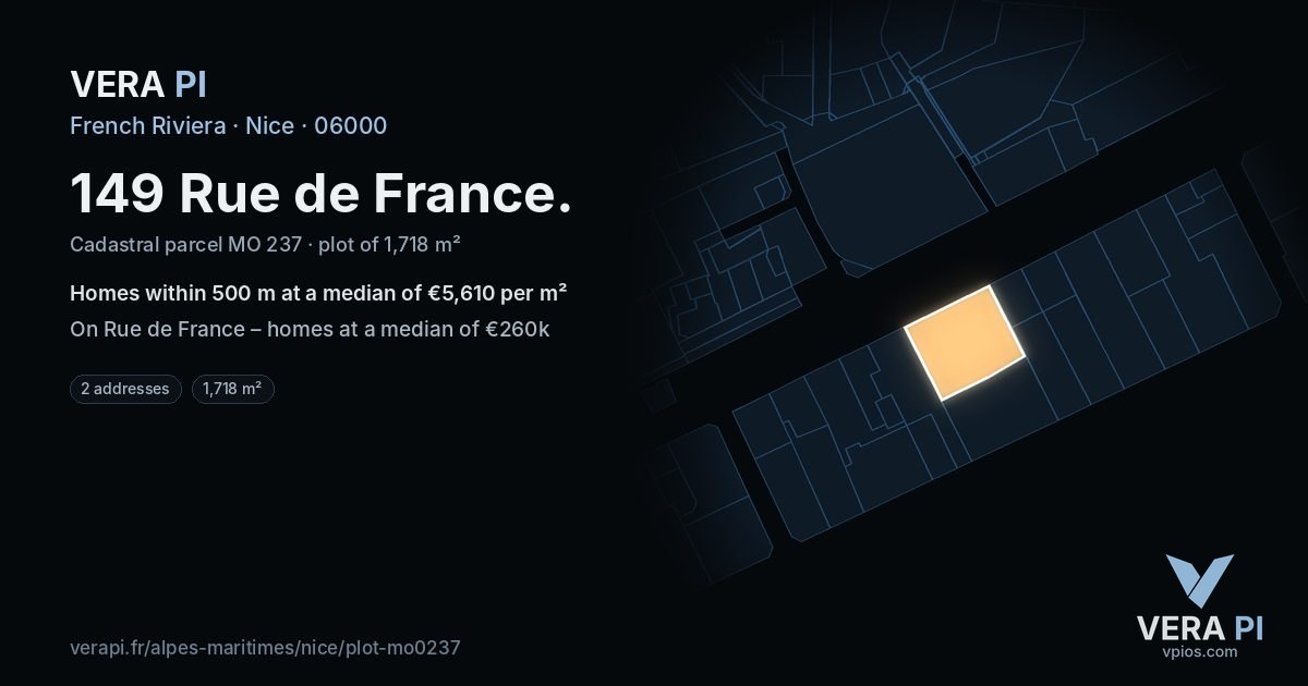 149 Rue de France, Nice at night – the plot lit, the parcels around coloured by the prices near them