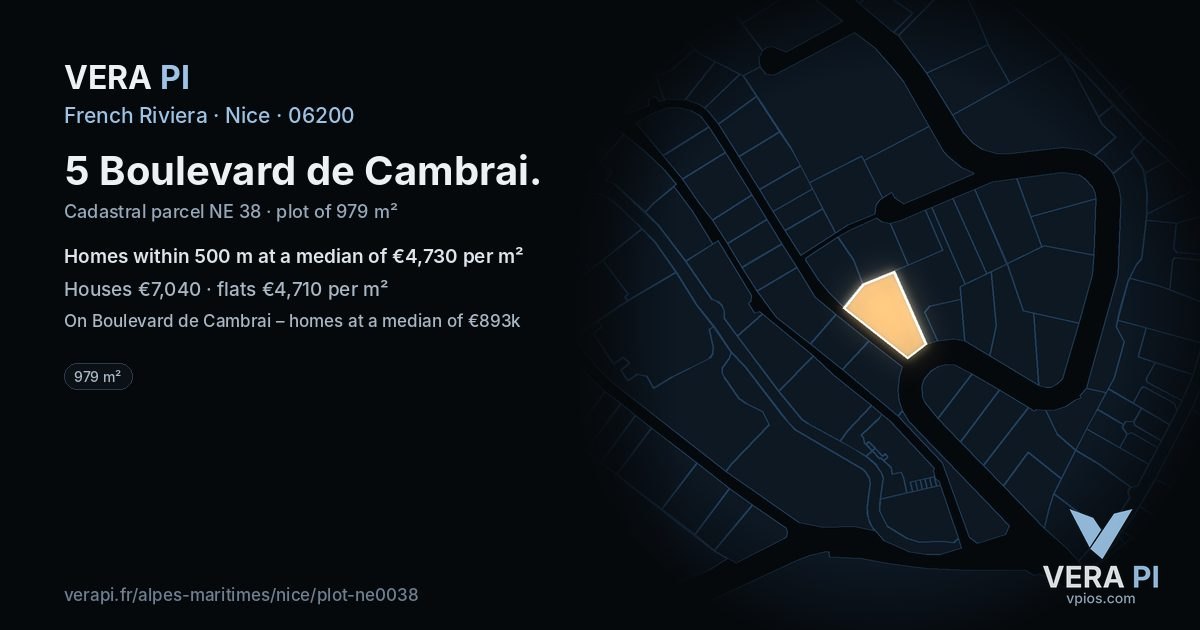 5 Boulevard de Cambrai, Nice at night – the plot lit, the parcels around coloured by the prices near them