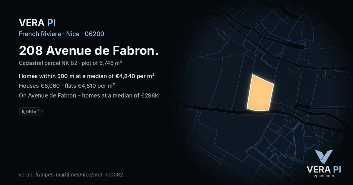 208 Avenue de Fabron, Nice at night – the plot lit, the parcels around coloured by the prices near them