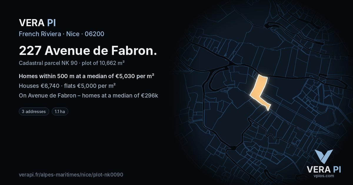227 Avenue de Fabron, Nice at night – the plot lit, the parcels around coloured by the prices near them