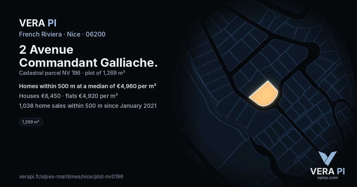 2 Avenue Commandant Galliache, Nice at night – the plot lit, the parcels around coloured by the prices near them