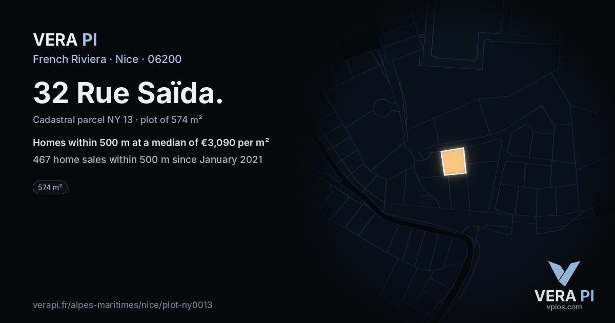 32 Rue Saïda, Nice at night – the plot lit, the parcels around coloured by the prices near them