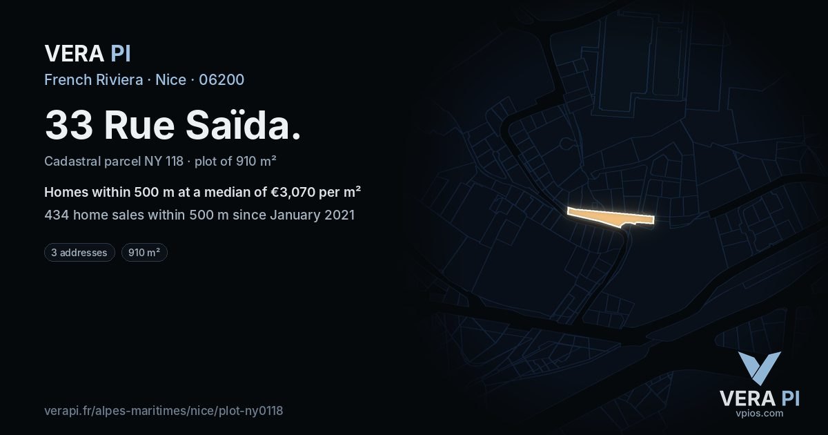 33 Rue Saïda, Nice at night – the plot lit, the parcels around coloured by the prices near them