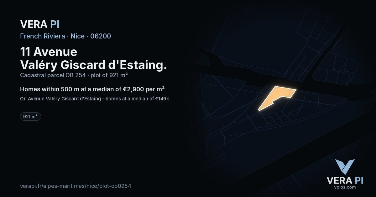 11 Avenue Valéry Giscard d'Estaing, Nice at night – the plot lit, the parcels around coloured by the prices near them