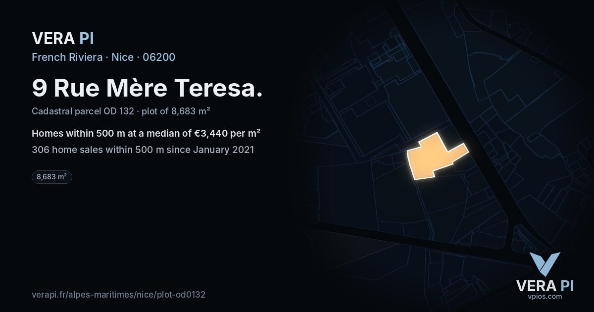 9 Rue Mère Teresa, Nice at night – the plot lit, the parcels around coloured by the prices near them