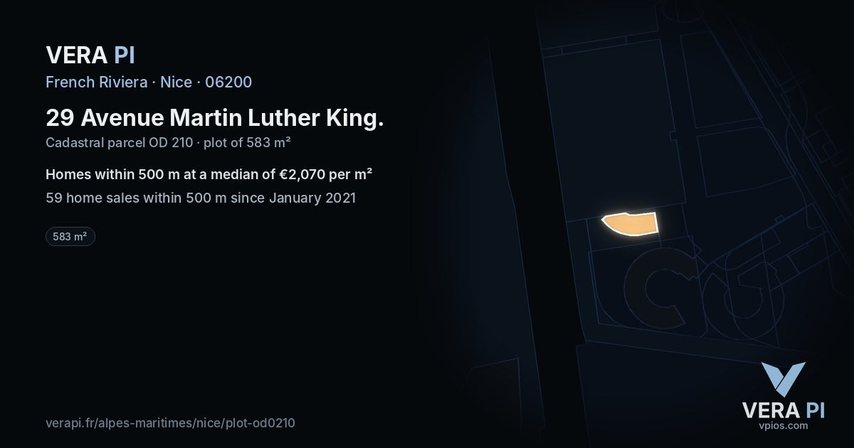 29 Avenue Martin Luther King, Nice at night – the plot lit, the parcels around coloured by the prices near them