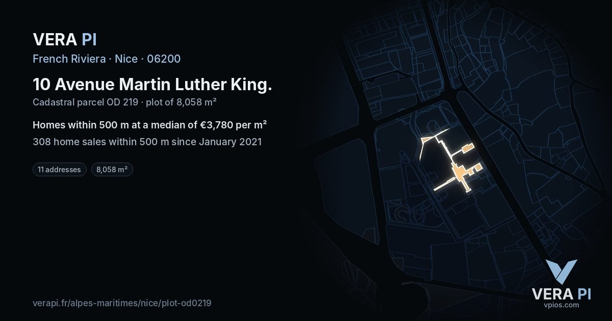 10 Avenue Martin Luther King, Nice at night – the plot lit, the parcels around coloured by the prices near them