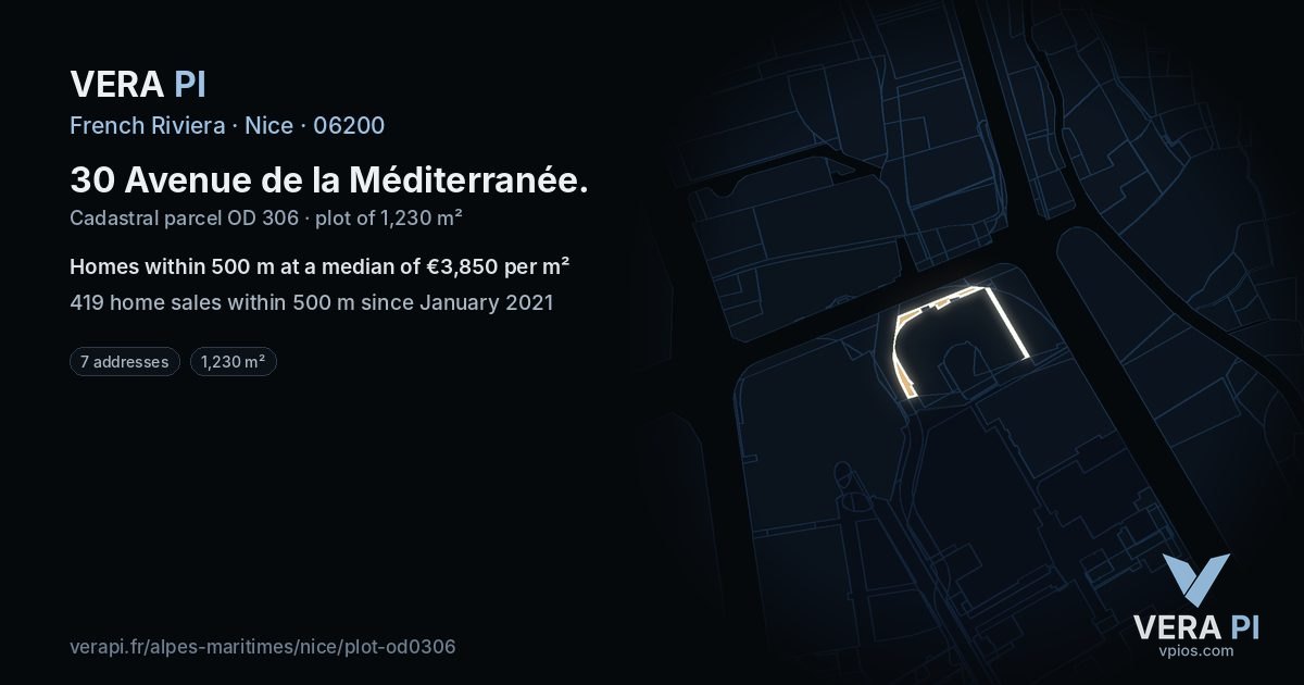 30 Avenue de la Méditerranée, Nice at night – the plot lit, the parcels around coloured by the prices near them