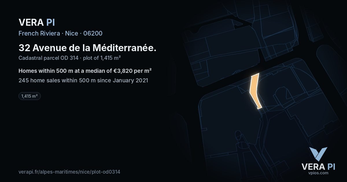 32 Avenue de la Méditerranée, Nice at night – the plot lit, the parcels around coloured by the prices near them