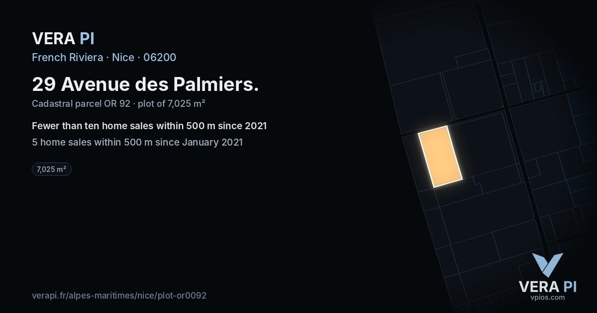 29 Avenue des Palmiers, Nice at night – the plot lit, the parcels around coloured by the prices near them