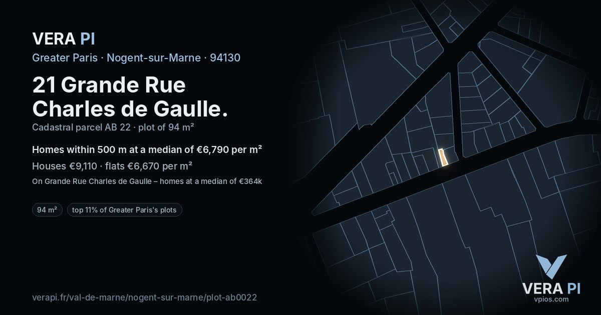 21 Grande Rue Charles de Gaulle, Nogent-sur-Marne at night – the plot lit, the parcels around coloured by the prices near them