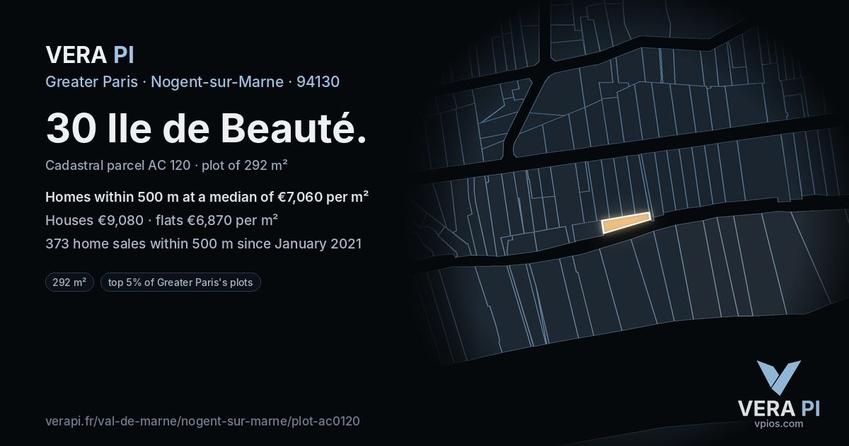 30 Ile de Beauté, Nogent-sur-Marne at night – the plot lit, the parcels around coloured by the prices near them