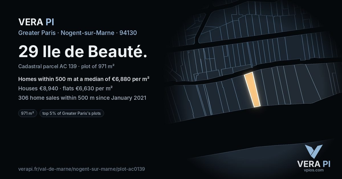29 Ile de Beauté, Nogent-sur-Marne at night – the plot lit, the parcels around coloured by the prices near them