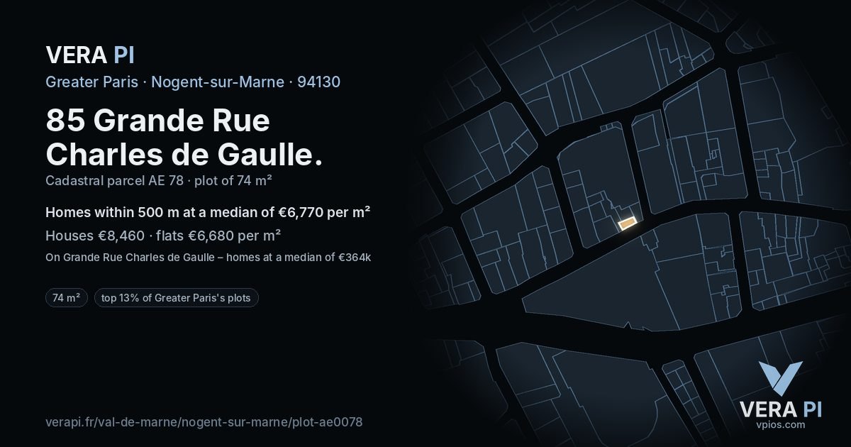 85 Grande Rue Charles de Gaulle, Nogent-sur-Marne at night – the plot lit, the parcels around coloured by the prices near them