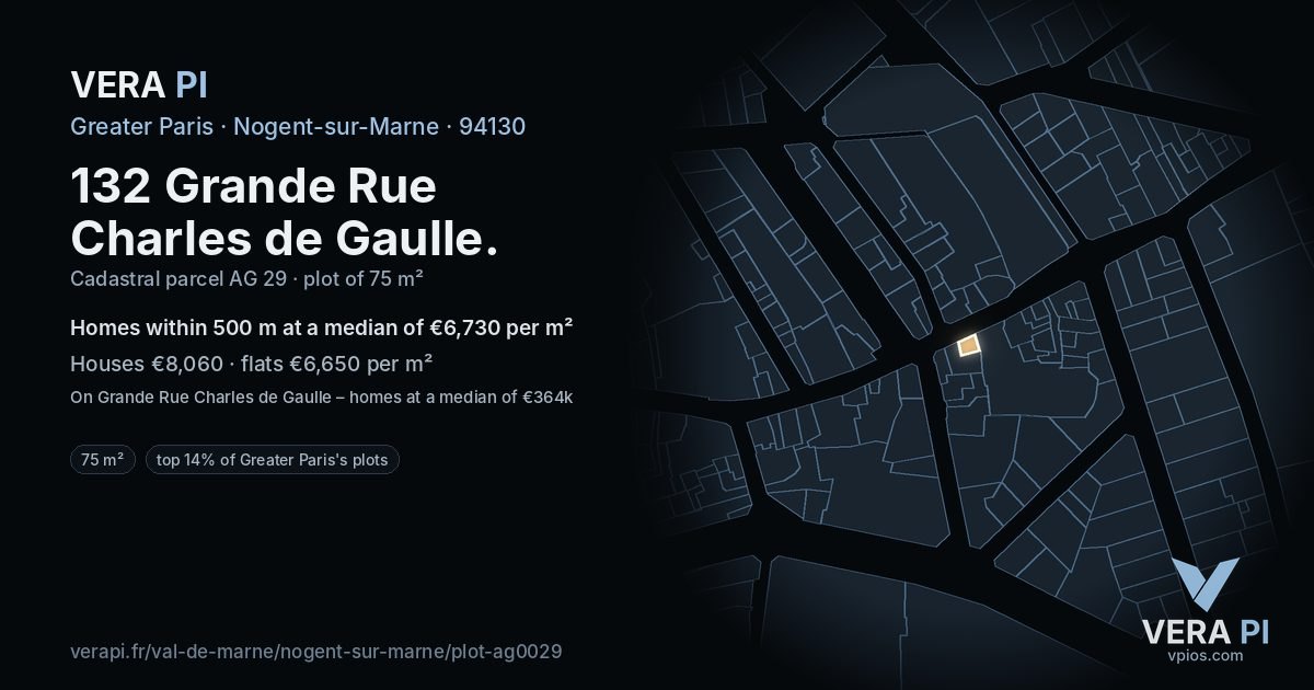 132 Grande Rue Charles de Gaulle, Nogent-sur-Marne at night – the plot lit, the parcels around coloured by the prices near them