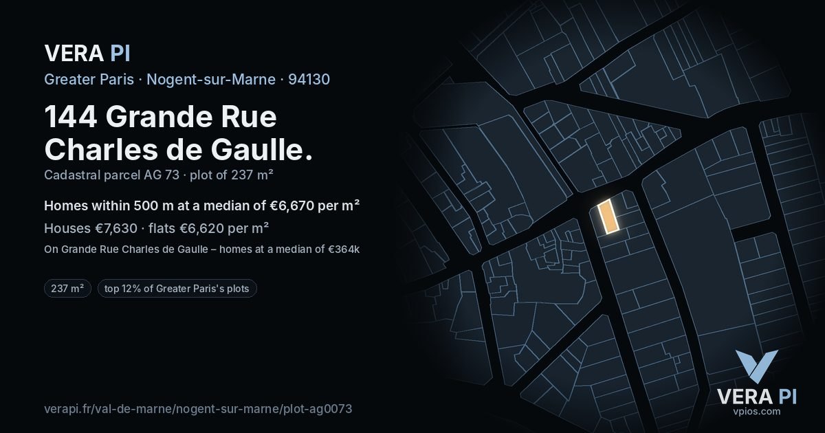 144 Grande Rue Charles de Gaulle, Nogent-sur-Marne at night – the plot lit, the parcels around coloured by the prices near them