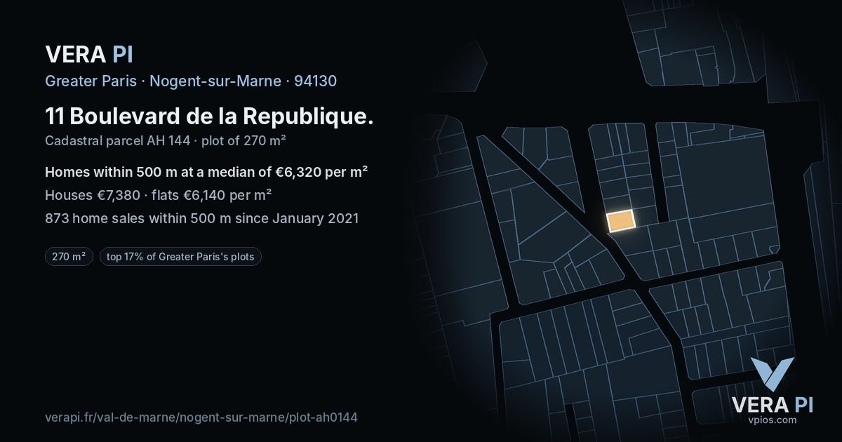 11 Boulevard de la Republique, Nogent-sur-Marne at night – the plot lit, the parcels around coloured by the prices near them