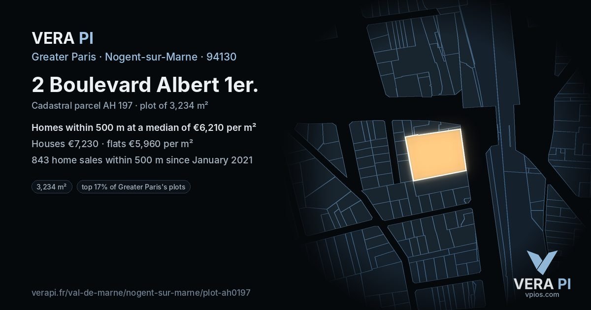 2 Boulevard Albert 1er, Nogent-sur-Marne at night – the plot lit, the parcels around coloured by the prices near them