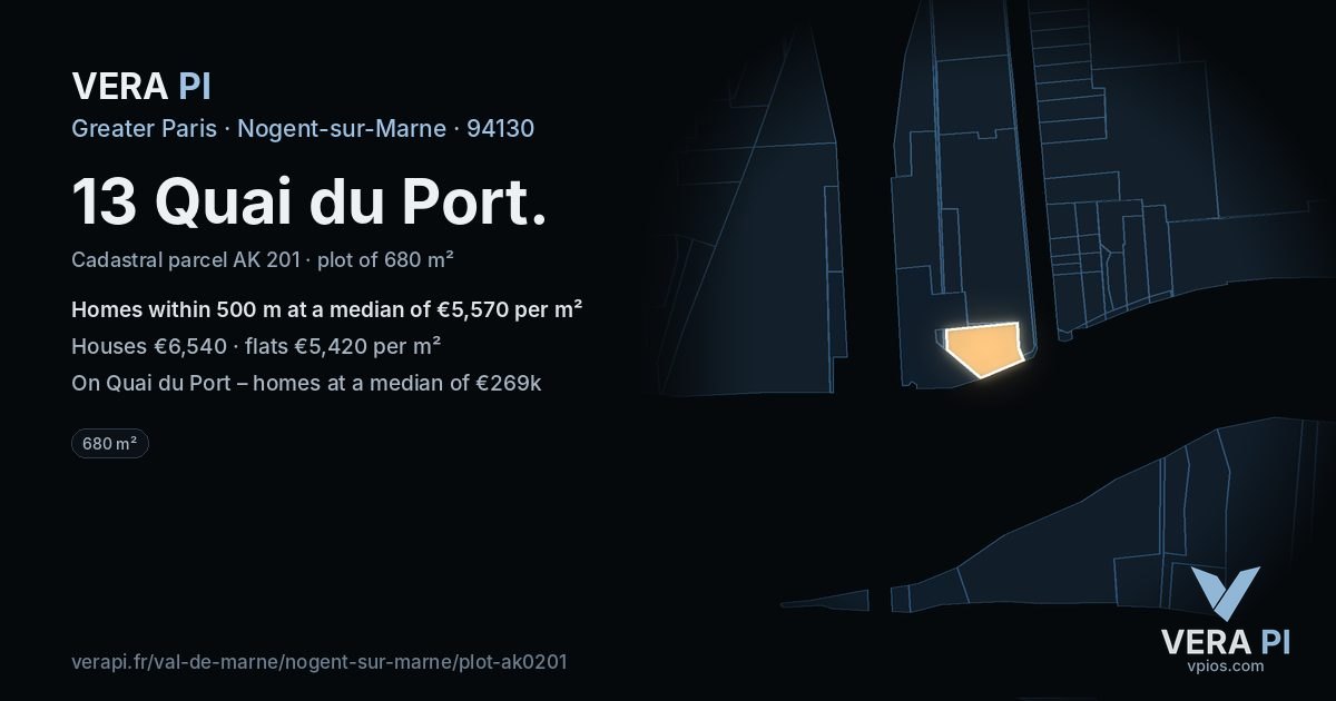 13 Quai du Port, Nogent-sur-Marne at night – the plot lit, the parcels around coloured by the prices near them