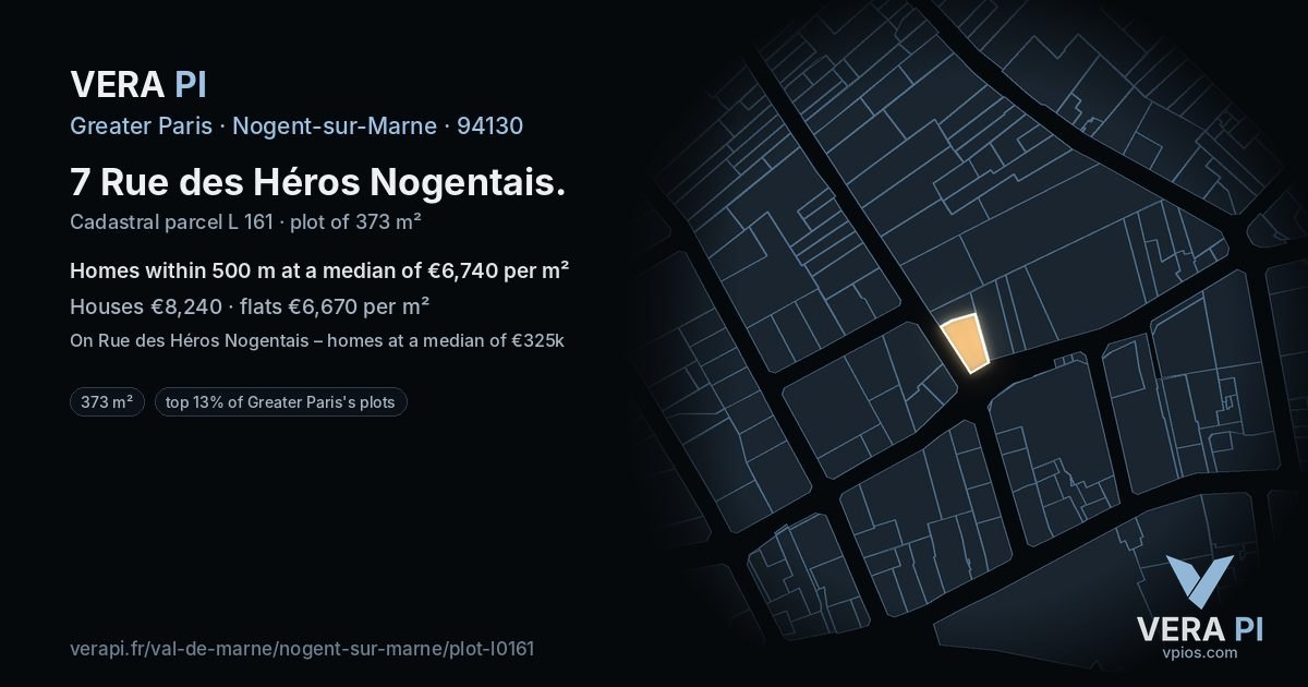 7 Rue des Héros Nogentais, Nogent-sur-Marne at night – the plot lit, the parcels around coloured by the prices near them
