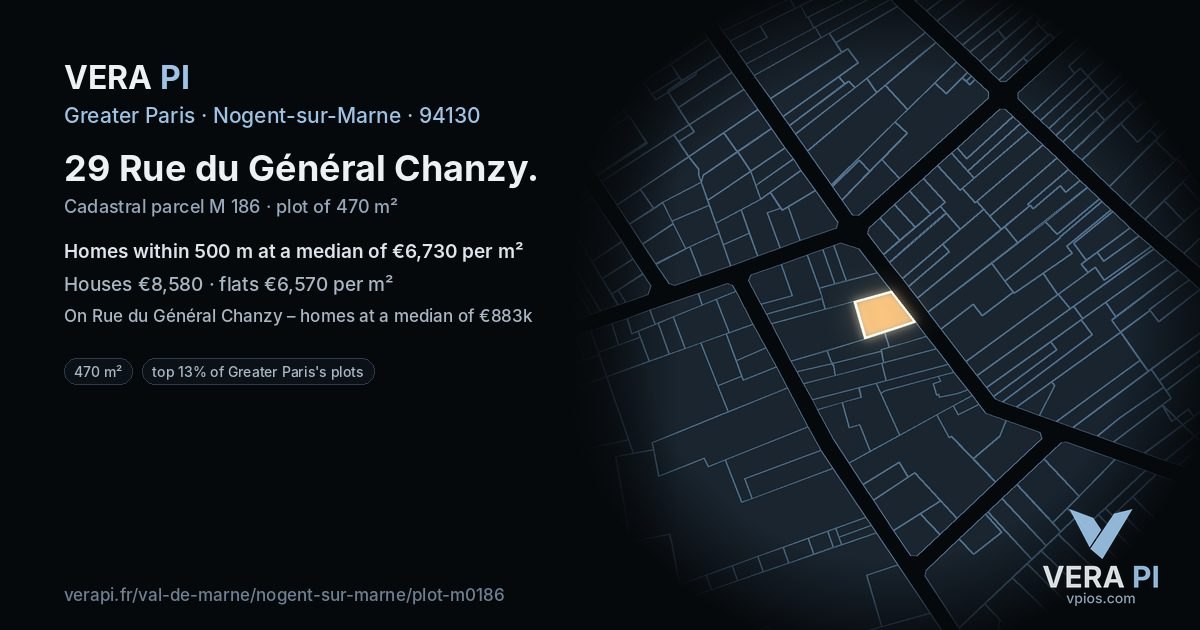 29 Rue du Général Chanzy, Nogent-sur-Marne at night – the plot lit, the parcels around coloured by the prices near them