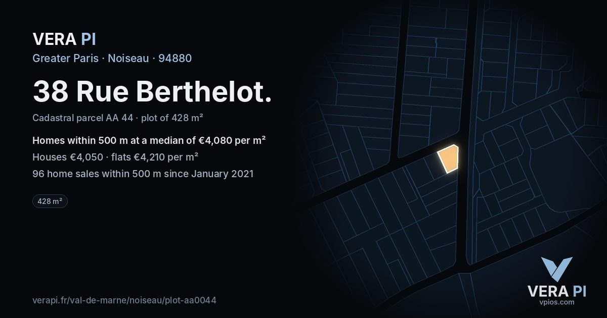 38 Rue Berthelot, Noiseau at night – the plot lit, the parcels around coloured by the prices near them