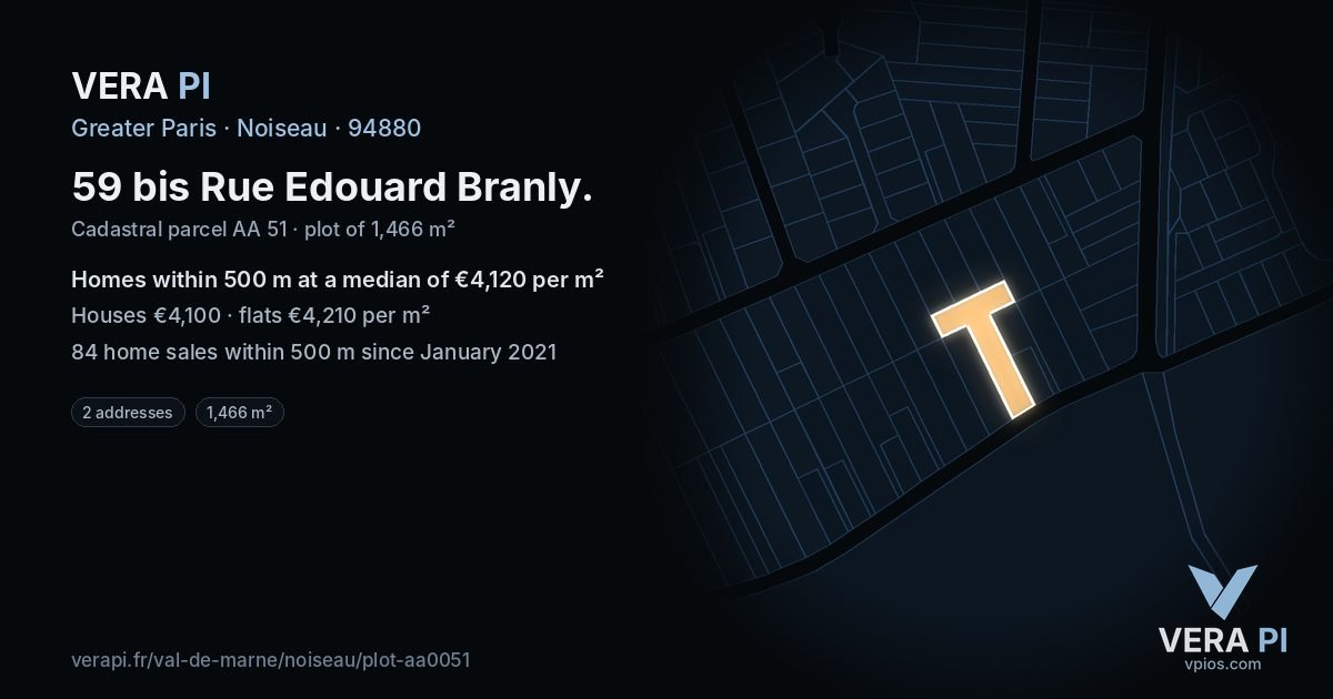 59 bis Rue Edouard Branly, Noiseau at night – the plot lit, the parcels around coloured by the prices near them
