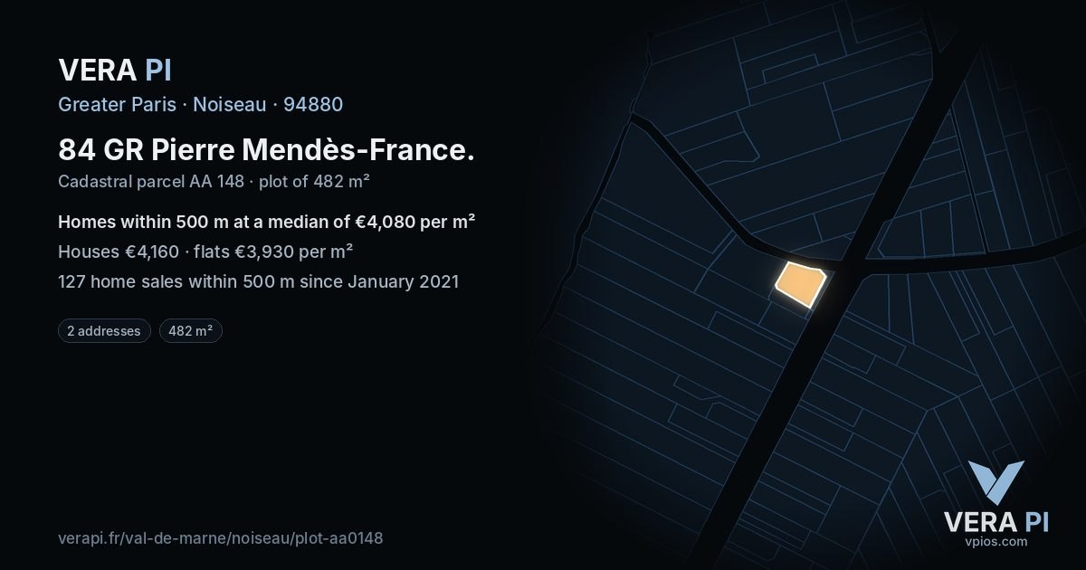 84 GR Pierre Mendès-France, Noiseau at night – the plot lit, the parcels around coloured by the prices near them