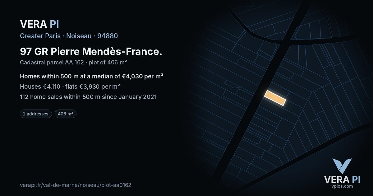 97 GR Pierre Mendès-France, Noiseau at night – the plot lit, the parcels around coloured by the prices near them