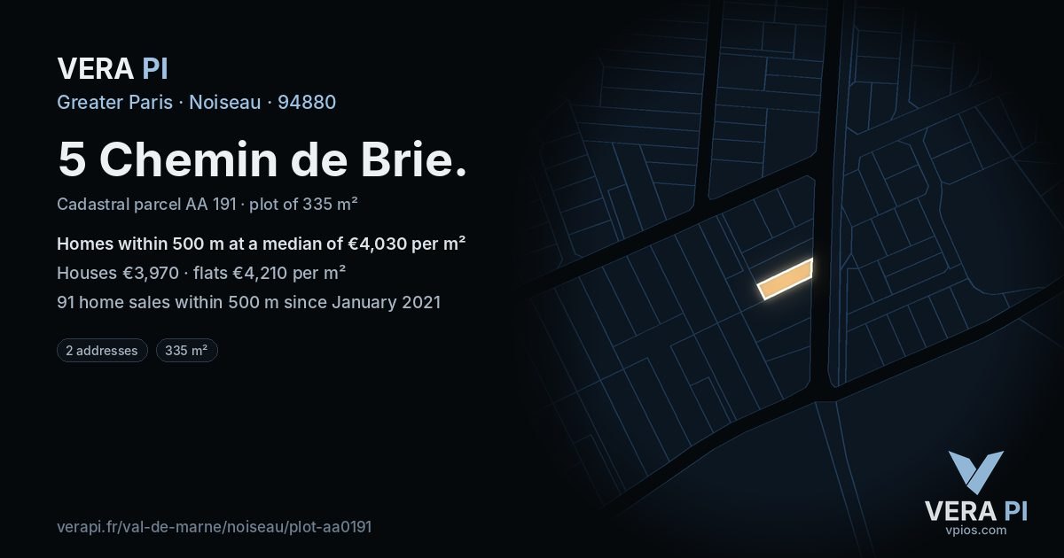 5 Chemin de Brie, Noiseau at night – the plot lit, the parcels around coloured by the prices near them