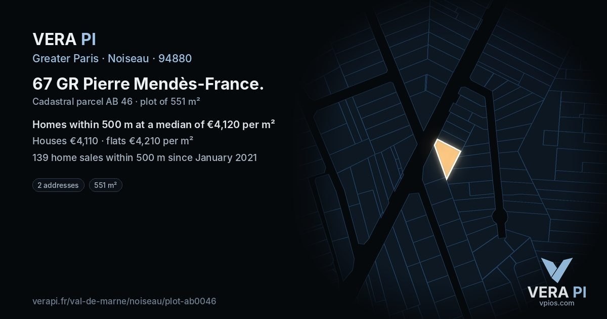 67 GR Pierre Mendès-France, Noiseau at night – the plot lit, the parcels around coloured by the prices near them