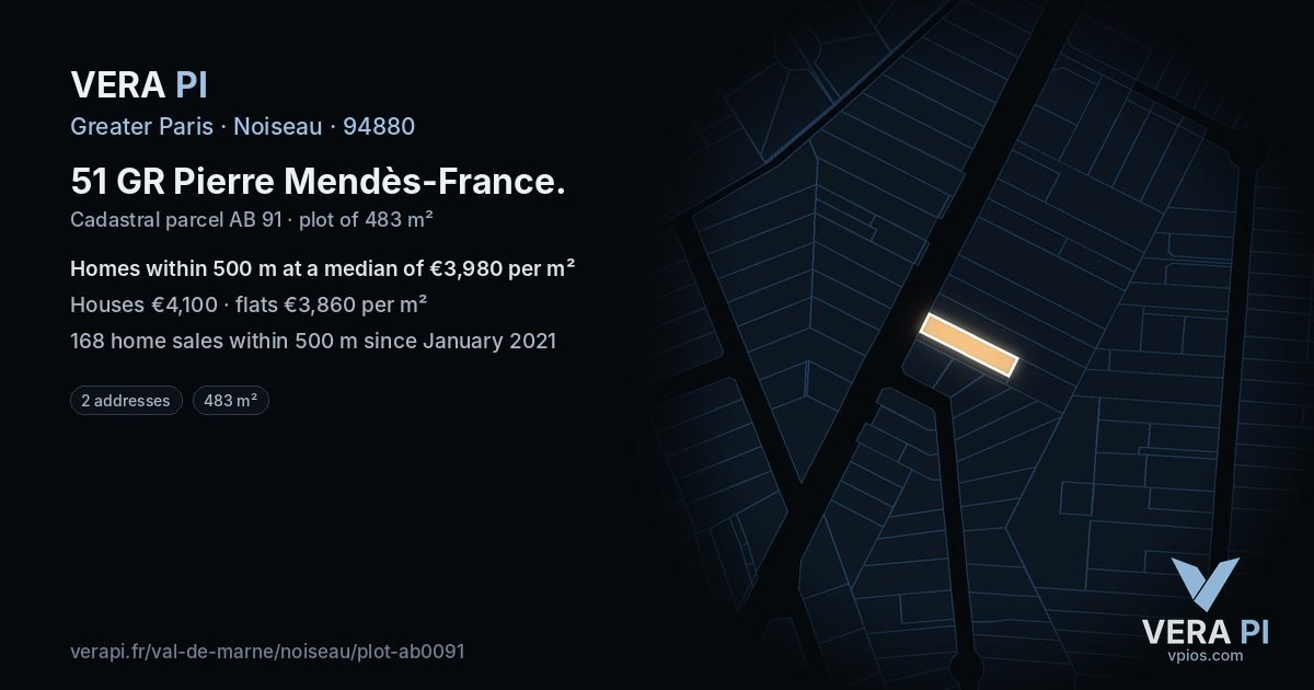 51 GR Pierre Mendès-France, Noiseau at night – the plot lit, the parcels around coloured by the prices near them
