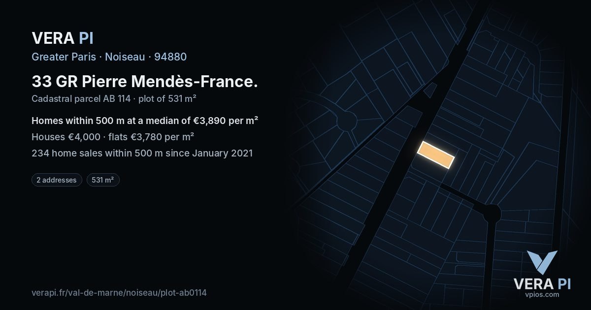 33 GR Pierre Mendès-France, Noiseau at night – the plot lit, the parcels around coloured by the prices near them