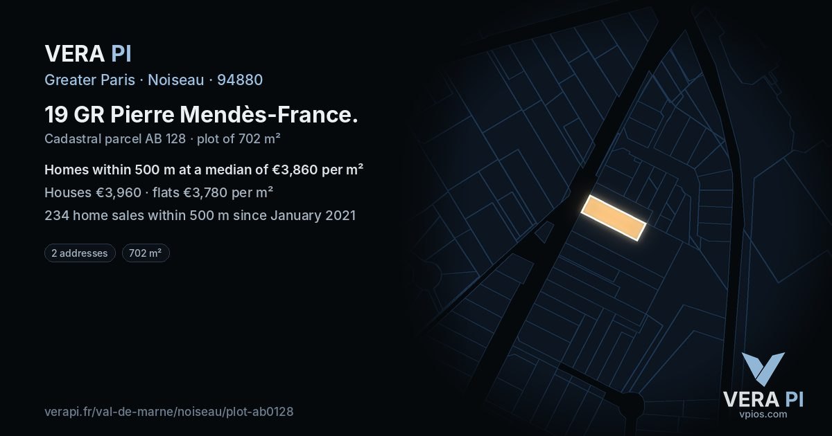 19 GR Pierre Mendès-France, Noiseau at night – the plot lit, the parcels around coloured by the prices near them