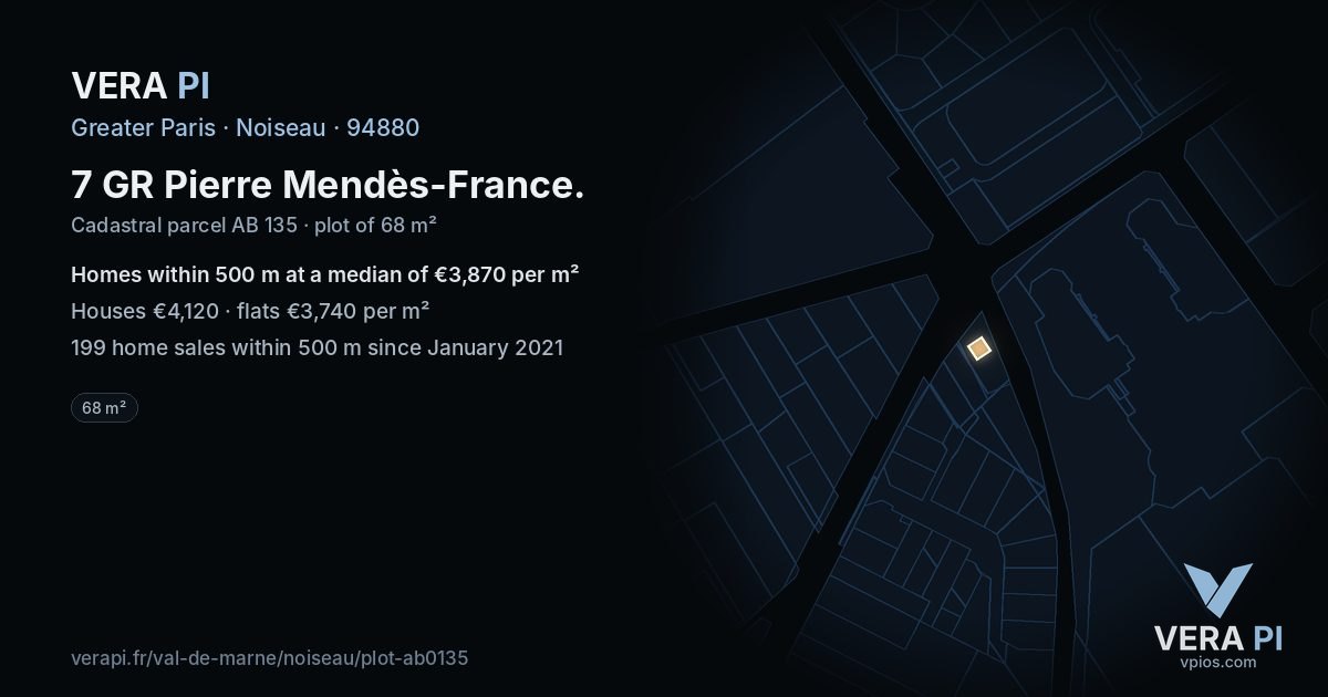 7 GR Pierre Mendès-France, Noiseau at night – the plot lit, the parcels around coloured by the prices near them