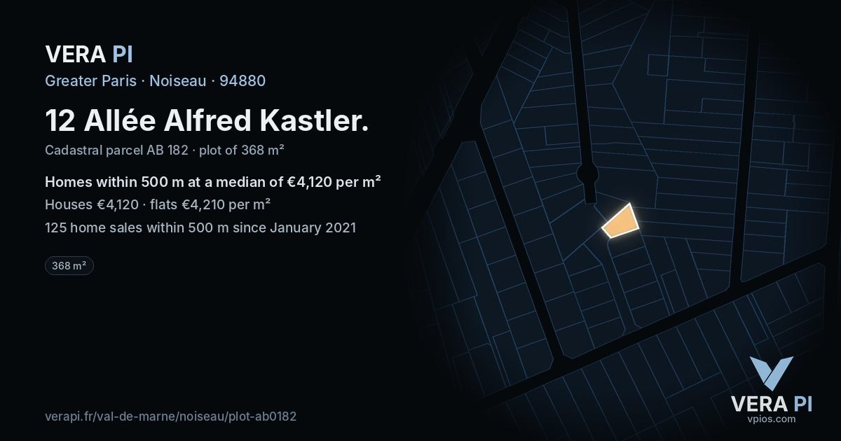 12 Allée Alfred Kastler, Noiseau at night – the plot lit, the parcels around coloured by the prices near them