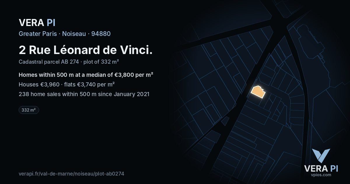 2 Rue Léonard de Vinci, Noiseau at night – the plot lit, the parcels around coloured by the prices near them