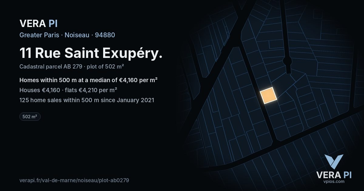 11 Rue Saint Exupéry, Noiseau at night – the plot lit, the parcels around coloured by the prices near them