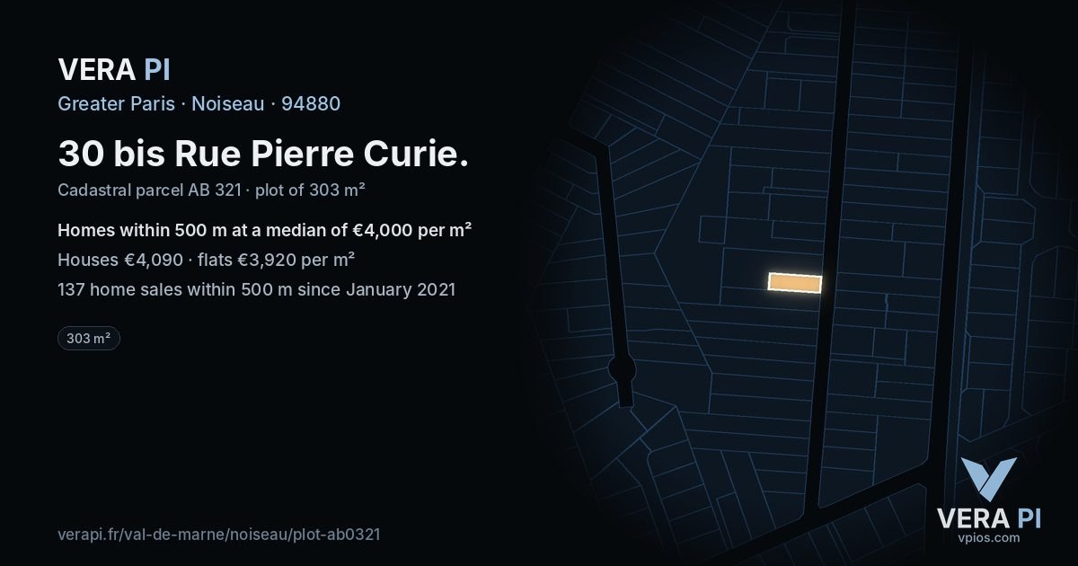 30 bis Rue Pierre Curie, Noiseau at night – the plot lit, the parcels around coloured by the prices near them