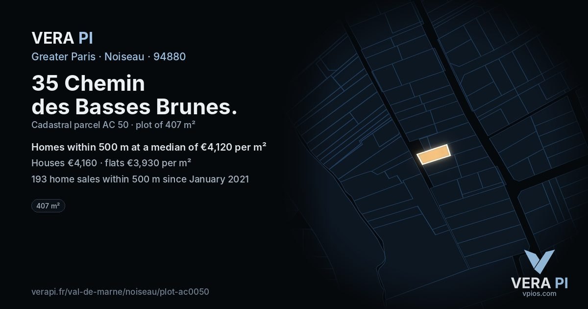 35 Chemin des Basses Brunes, Noiseau at night – the plot lit, the parcels around coloured by the prices near them