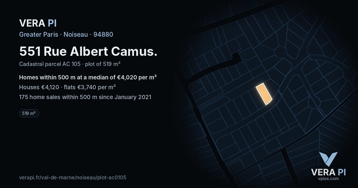 551 Rue Albert Camus, Noiseau at night – the plot lit, the parcels around coloured by the prices near them