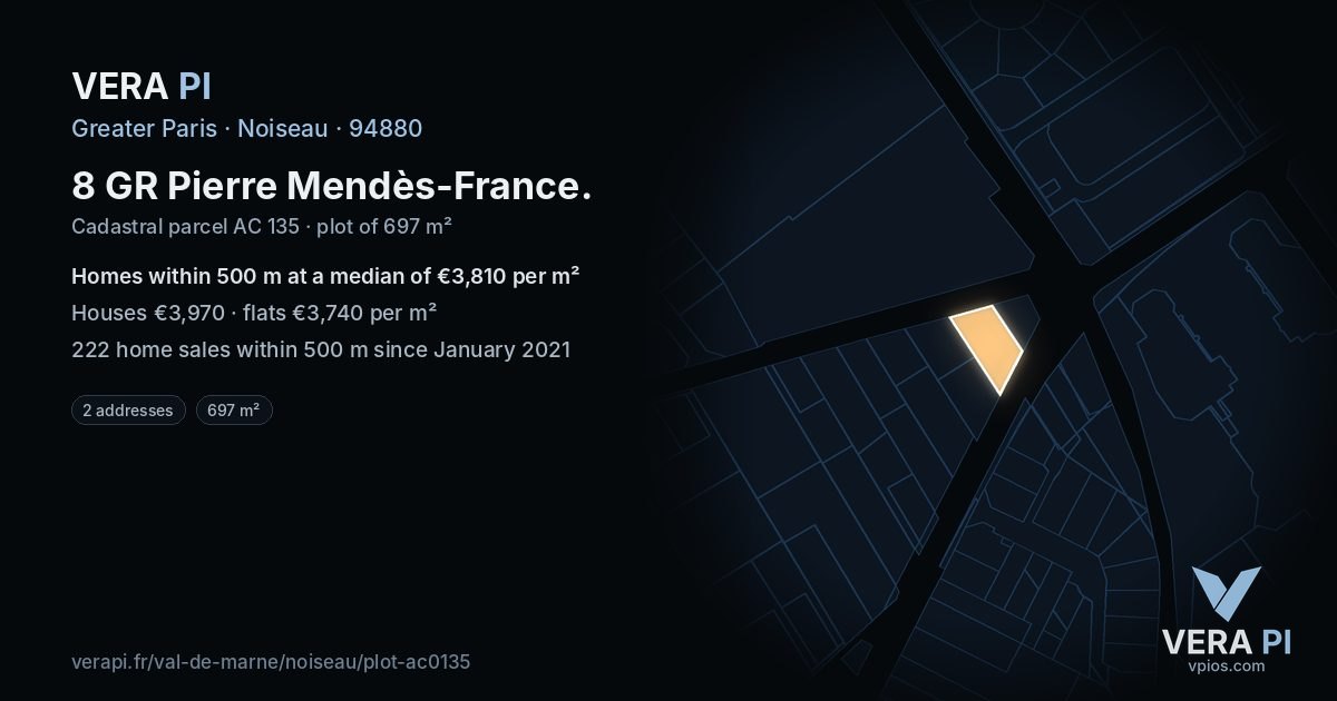8 GR Pierre Mendès-France, Noiseau at night – the plot lit, the parcels around coloured by the prices near them
