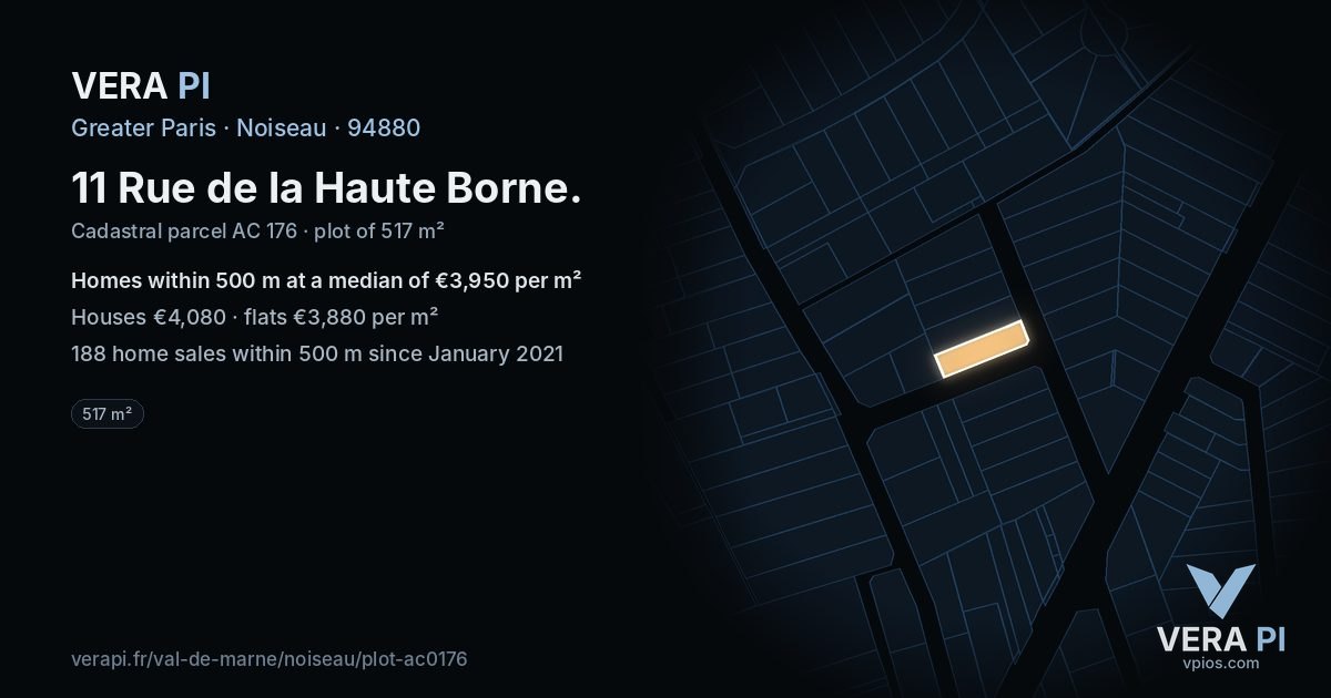 11 Rue de la Haute Borne, Noiseau at night – the plot lit, the parcels around coloured by the prices near them