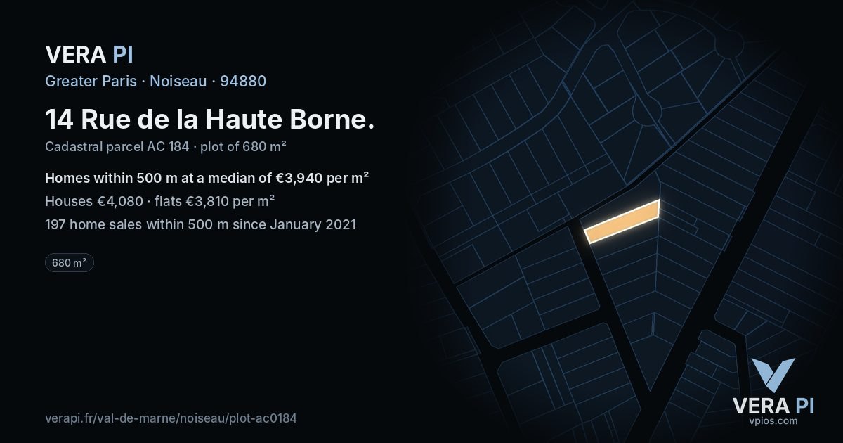 14 Rue de la Haute Borne, Noiseau at night – the plot lit, the parcels around coloured by the prices near them