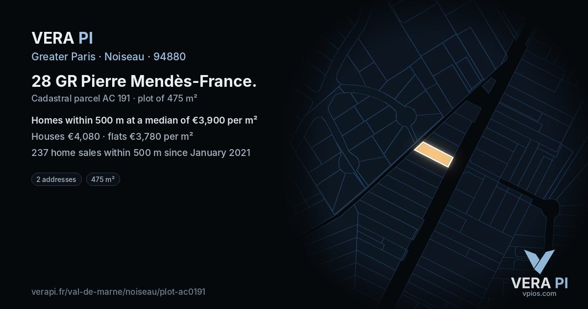 28 GR Pierre Mendès-France, Noiseau at night – the plot lit, the parcels around coloured by the prices near them