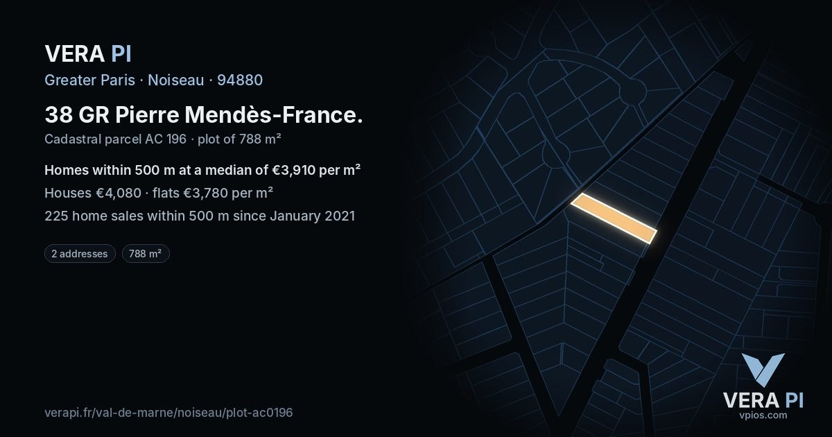 38 GR Pierre Mendès-France, Noiseau at night – the plot lit, the parcels around coloured by the prices near them