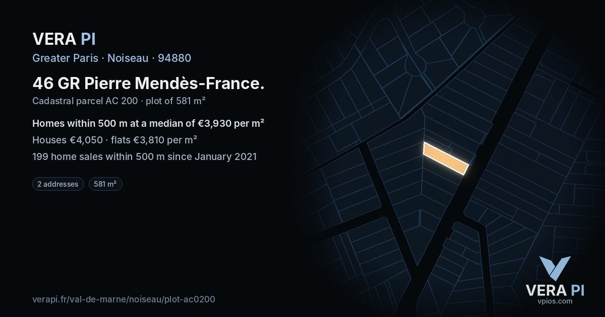 46 GR Pierre Mendès-France, Noiseau at night – the plot lit, the parcels around coloured by the prices near them