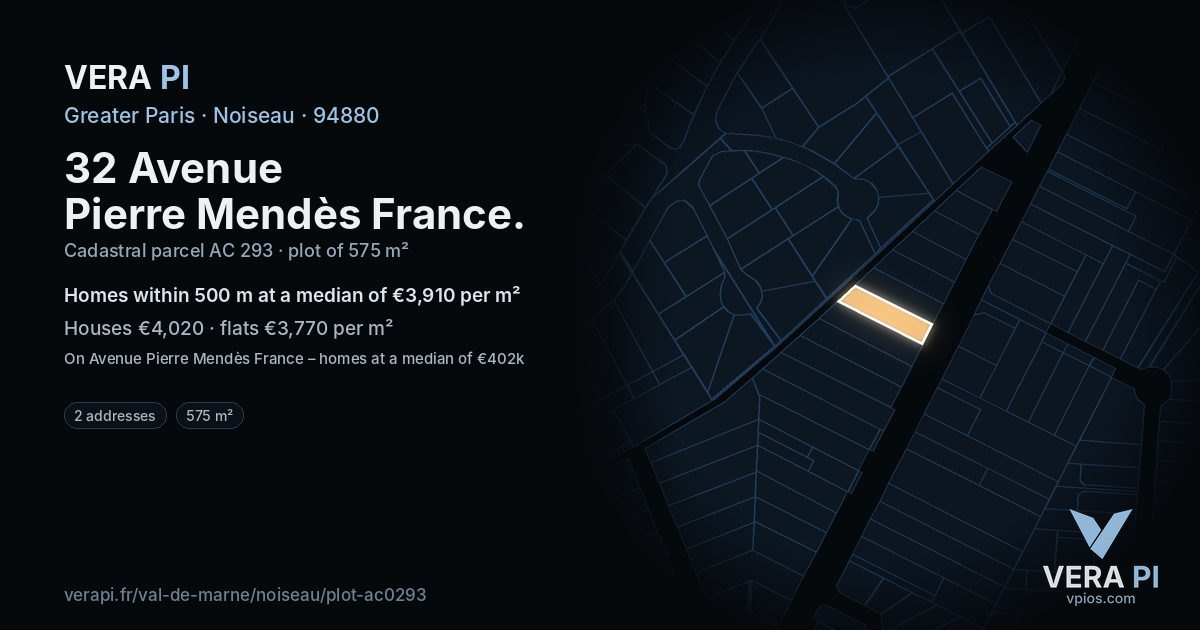 32 Avenue Pierre Mendès France, Noiseau at night – the plot lit, the parcels around coloured by the prices near them