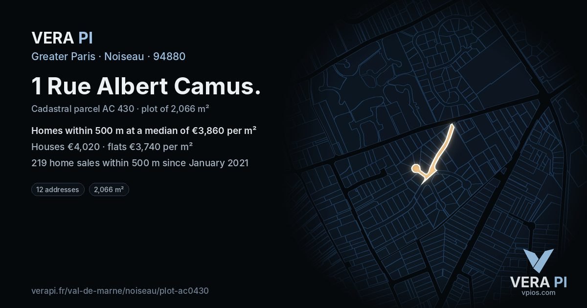 1 Rue Albert Camus, Noiseau at night – the plot lit, the parcels around coloured by the prices near them