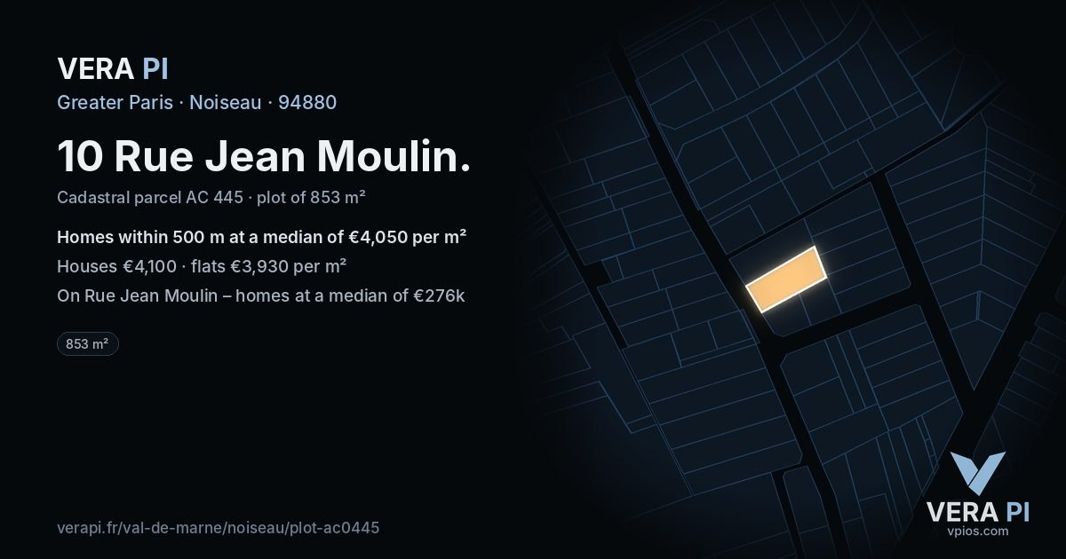 10 Rue Jean Moulin, Noiseau at night – the plot lit, the parcels around coloured by the prices near them